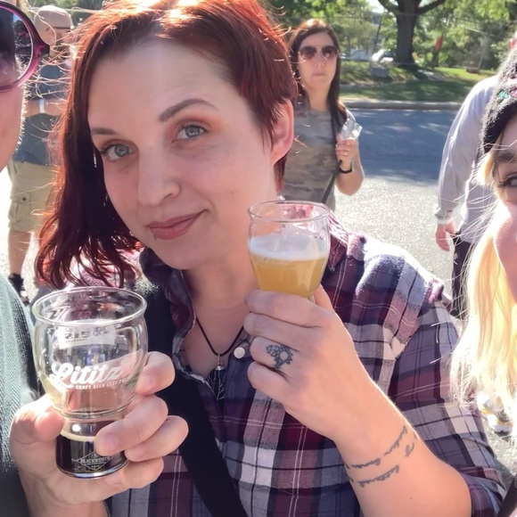 Meet your Posher, Angela - Picture 2 of 3